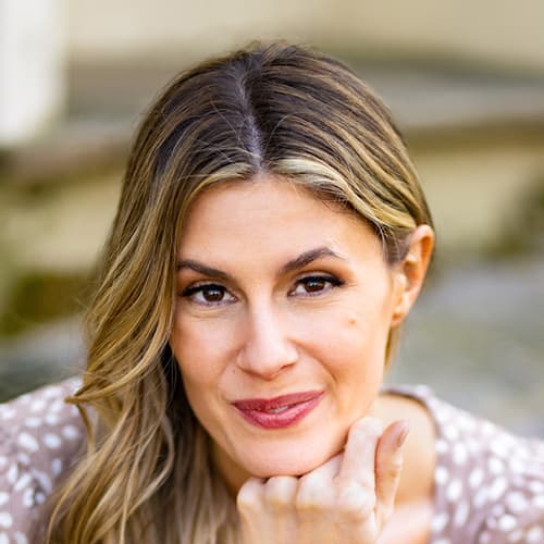 Dr. Stephanie Bathurst